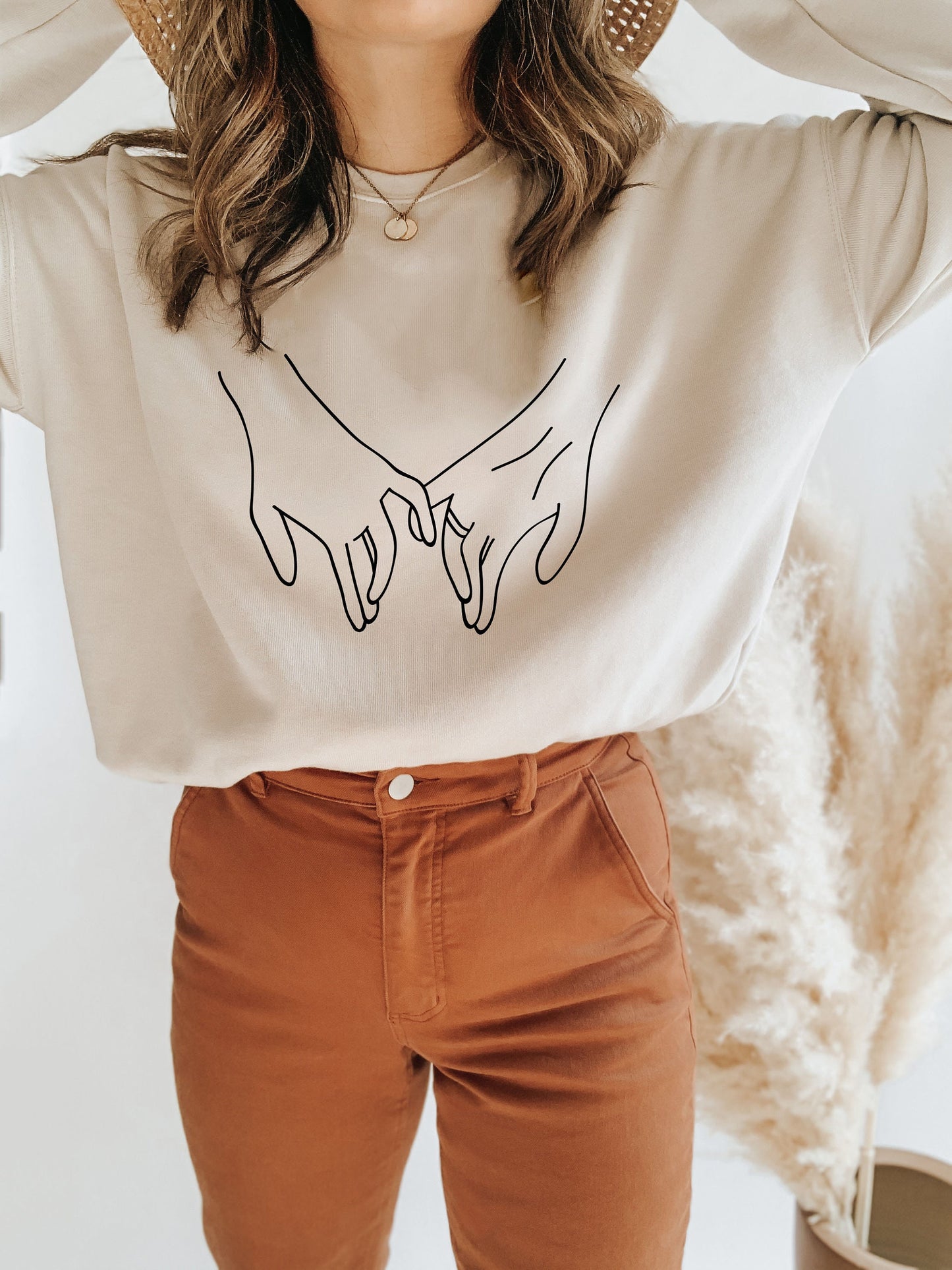 Holding Hands Couple Sweatshirt,Love Sweatshirt,Valentines Day Gift for Lover,Couple Sweatshirt,Valentines Day Sweatshirt