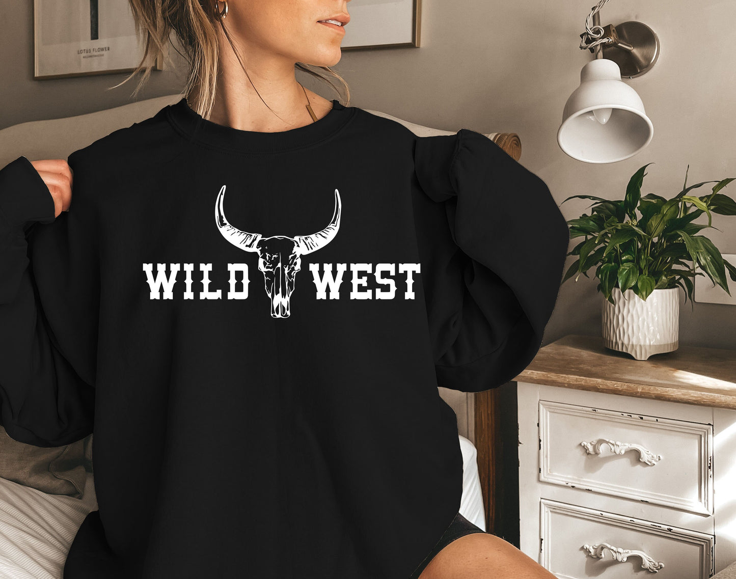 Wild West Sweatshirt,Southwest Sweatshirt,Longhorn Skull Shirt,Bull Skull Shirt,Cowboy Shirt,Country Music Shirt ,Western Country Sweatshirt