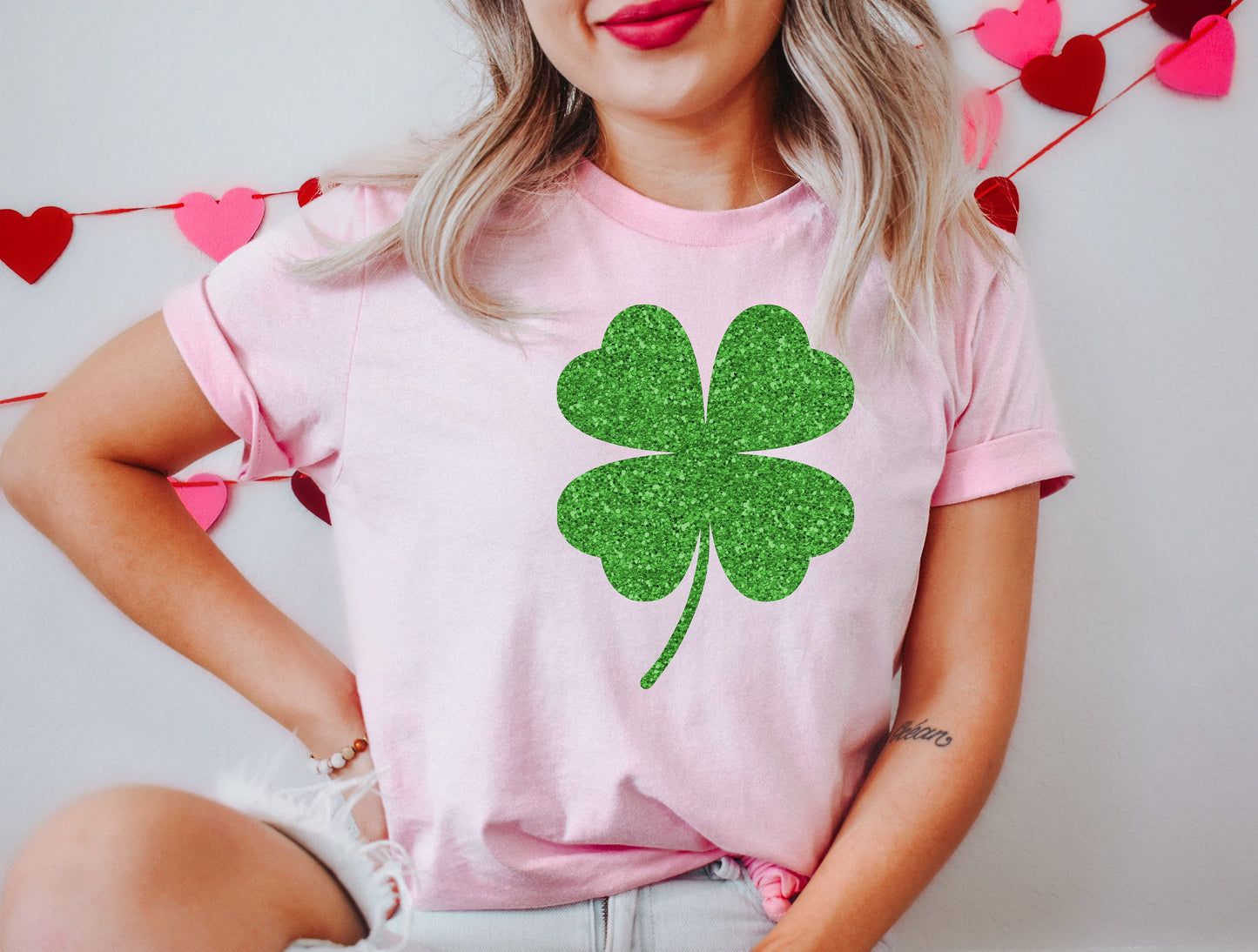Glitter SHAMROCK Tshirt,Green Glitter Four Leaf,Lucky Sweatshirt,Shamrock Sweater,St Patrick's Women Shirt,St Patrick's Day Sweatshirt