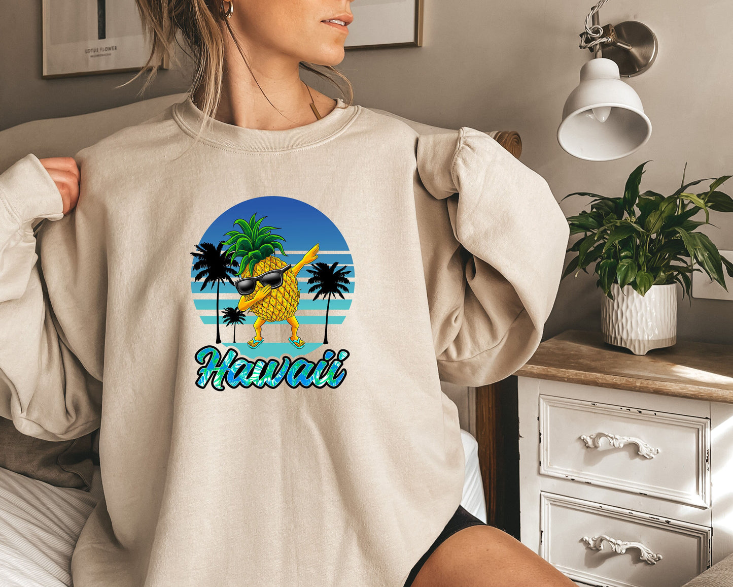 Hawaii State Sweatshirt, Hawaii Sweatshirt, Hawaii Shirt, Hawaii Sweater, Hawaii Mama, Hawaii Tshirt, Hawaii Crewneck, Hawaii Mom