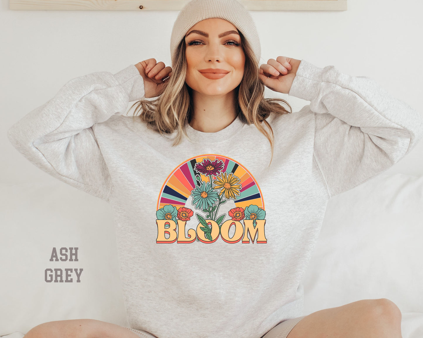 Bloom Sweatshirt, Vintage Shirt, Women's Vintage Hippie Shirt, Flower Shirt, Retro 6Os-70s Tee, Wildflower Gift, Women Inspiration Shirt