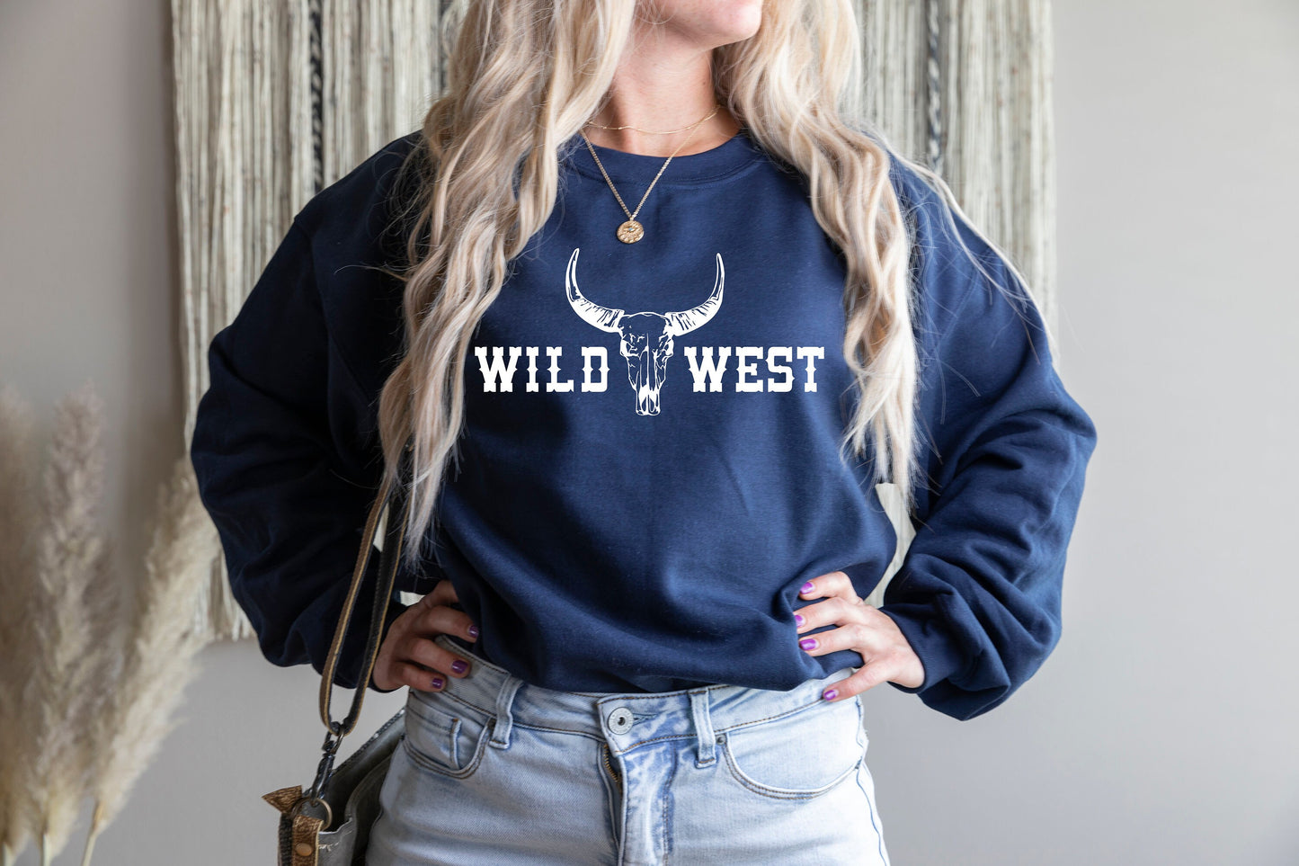 Wild West Sweatshirt,Southwest Sweatshirt,Longhorn Skull Shirt,Bull Skull Shirt,Cowboy Shirt,Country Music Shirt ,Western Country Sweatshirt
