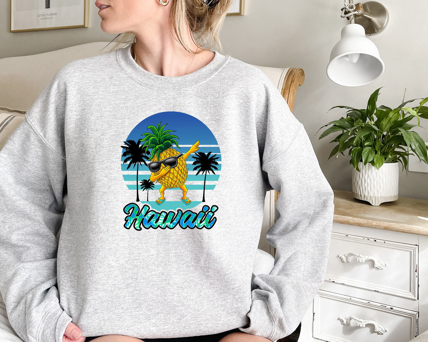 Hawaii State Sweatshirt, Hawaii Sweatshirt, Hawaii Shirt, Hawaii Sweater, Hawaii Mama, Hawaii Tshirt, Hawaii Crewneck, Hawaii Mom