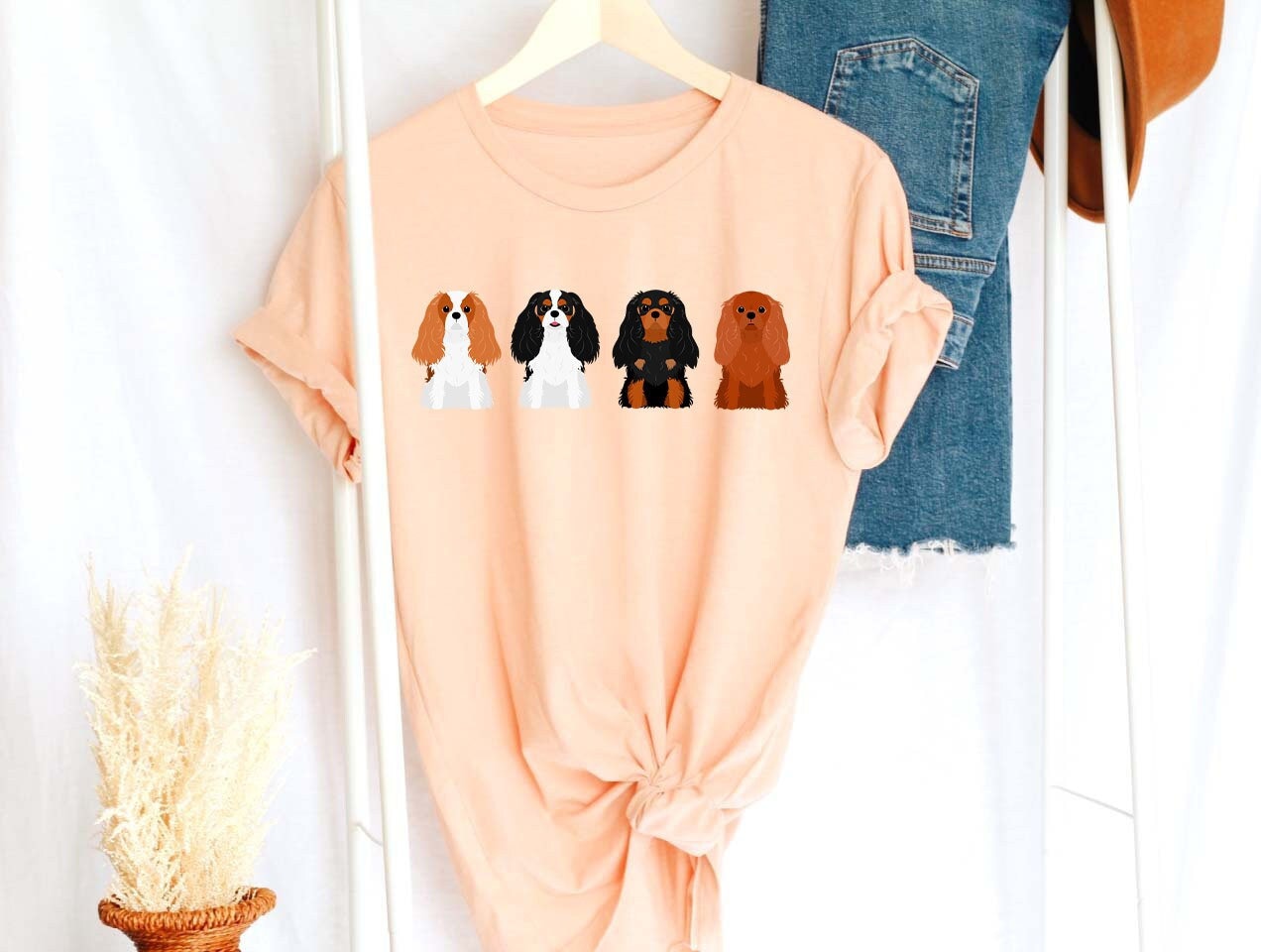 Cavalier Mom Tshirt,Cavalier Mama Shirt,Cavalier Mom Gifts, Dog Lover shirt,Cavalier Dog Tee, Animal Lover T-Shirt,