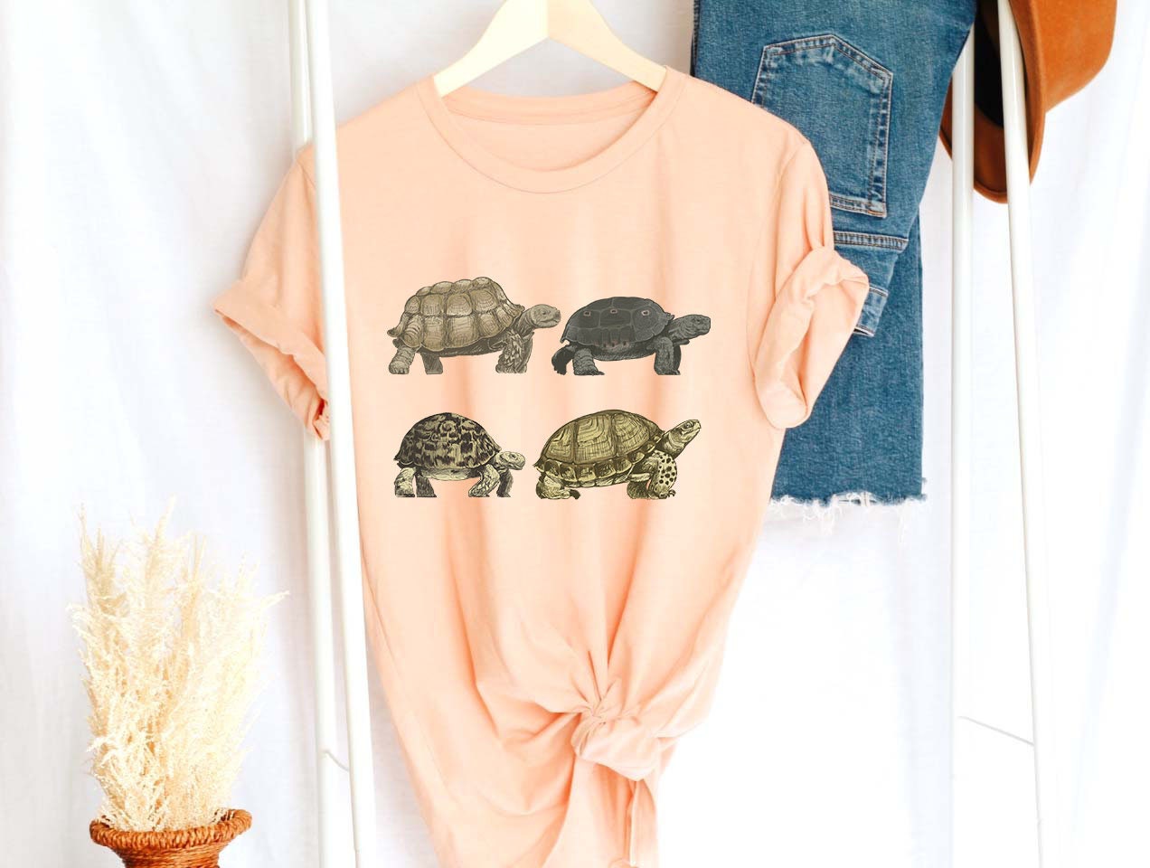 Turtle Shirt ,Animal Lover Shirt Turtle Gifts, Turtle Lover Gift, Animal Crewneck, Love Turtle Sweatshirt, Save Turtles, Turtle Shirt