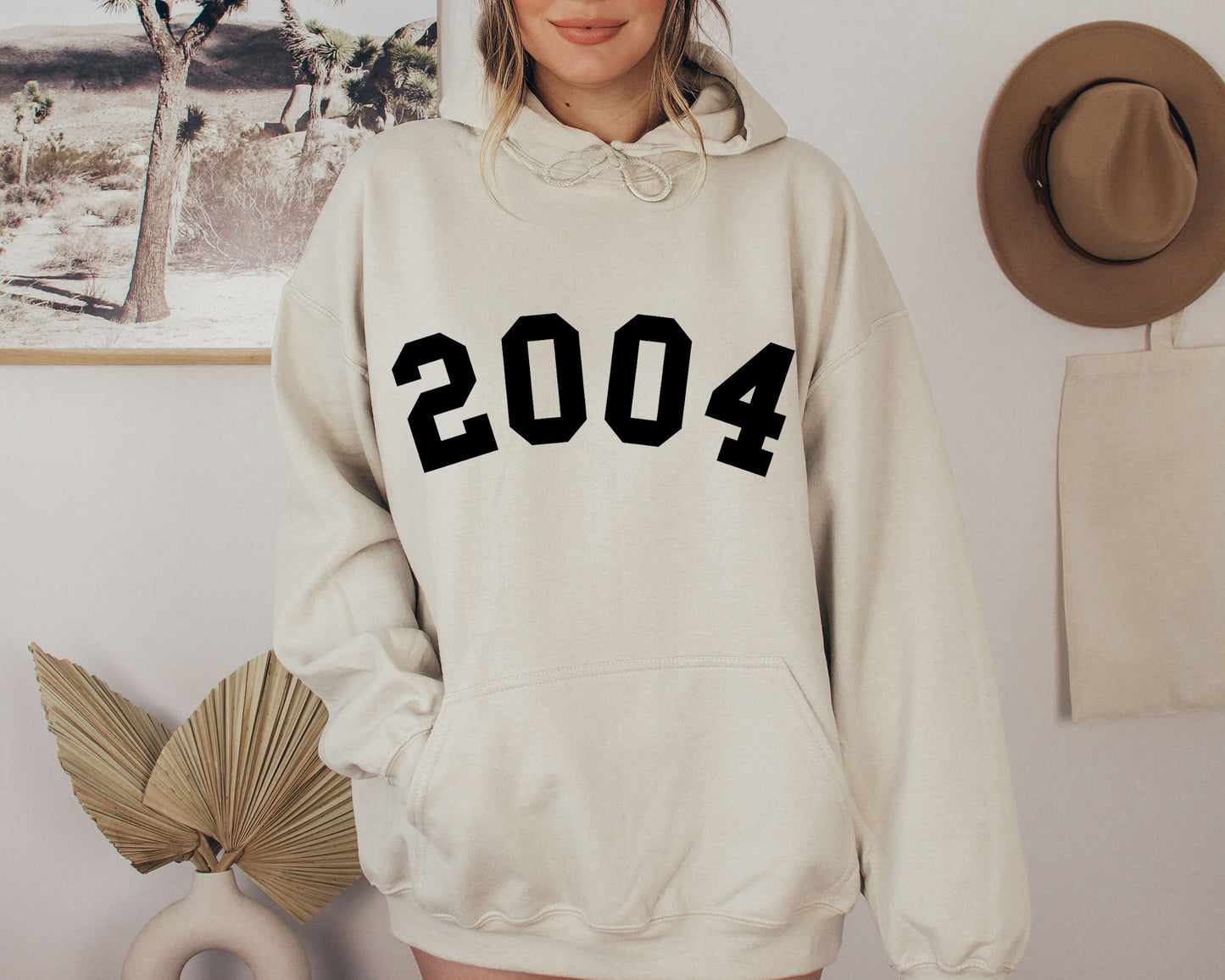 2004 Hoodıe,19th Birthday Gift,2004 Vintage Shırt,19th Birthday Sweatshirt,19th Birthday,Custom Birthday Shirt,Birth Year Number