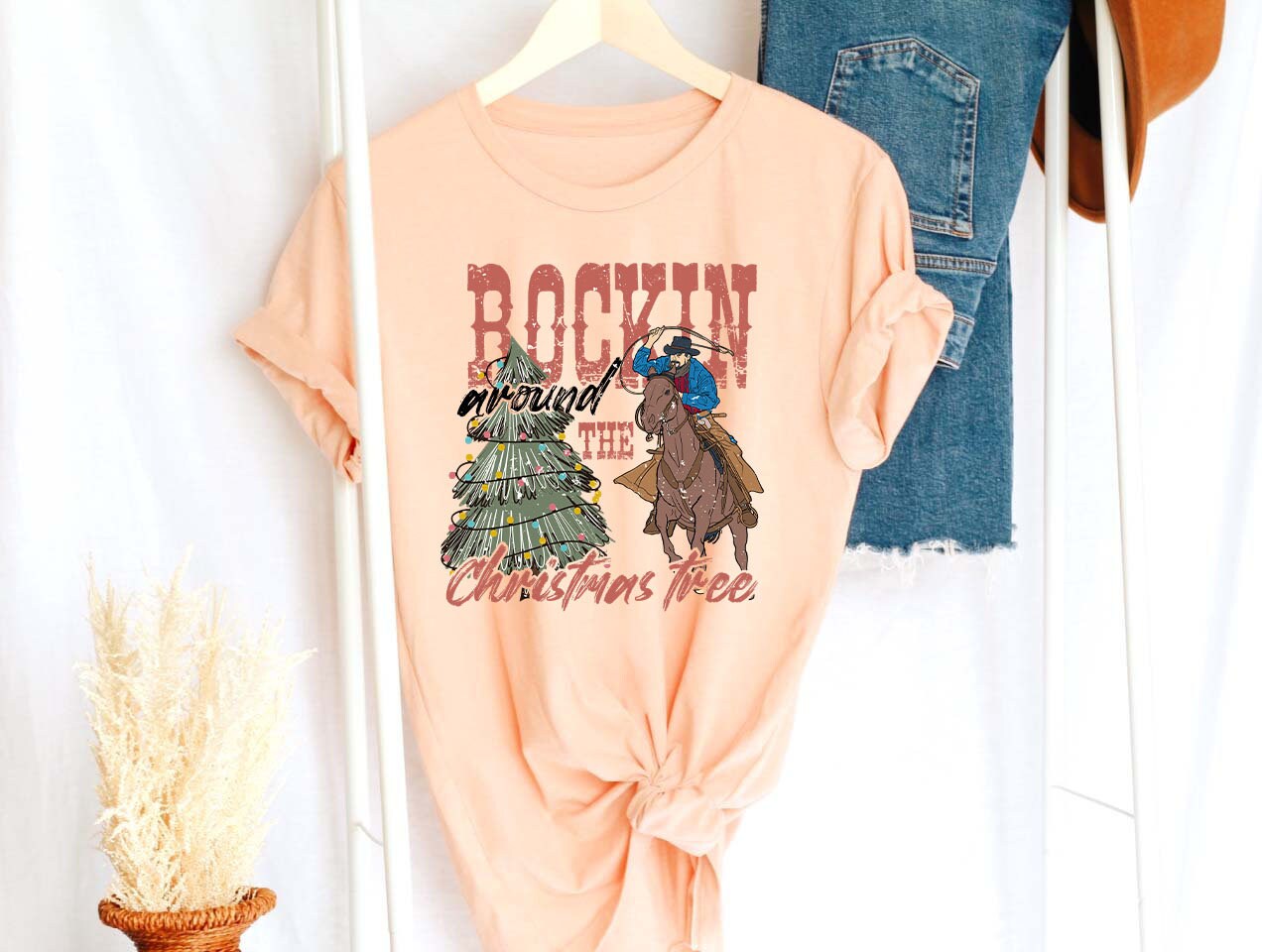 Rockin Around The Christmas Tree Shirt,Christmas Song Tee,Santa Shirt,Xmas Sweatshirt,Cozy Sweatshirt,Country Chrıstmas,Chrıstmas Gıft,XMAS