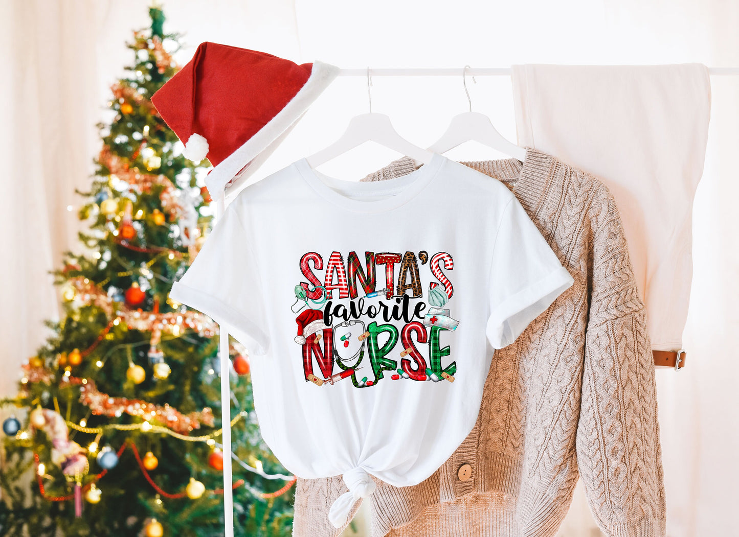 Santa's Favorite Nurse Shirt,Nurse Shirt,Nurse Life Shirt, Cute Santa Tee,Christmas Shirt, Merry Christmas Shirt,Holıday Shırt,Xmas Tee